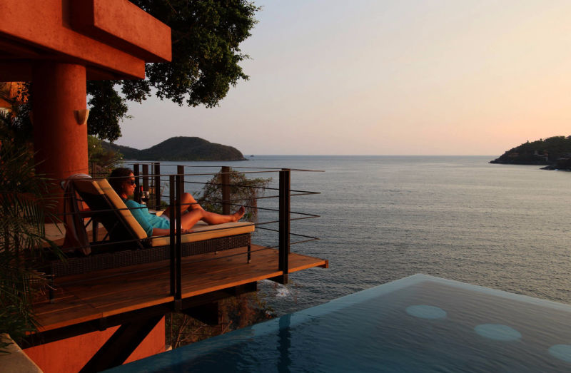 El Nido Condominiums